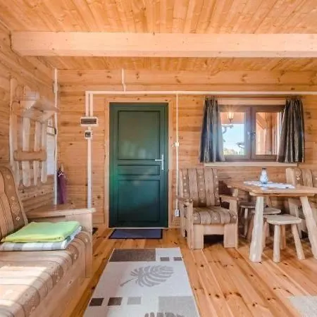 Apartamentowe Drewniane Colorado Semesterbostad Karwia